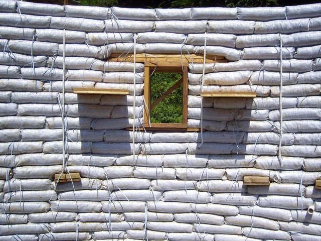 Earthbag-House-12