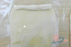 Příprava receptu Domácí sádlové rohlíčky, krok 5