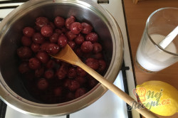 Příprava receptu Luxusní zákusek ,,cherry dáma,,, krok 8