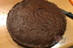 Příprava receptu Jablečný dort na způsob luxusního Sacher dortu, krok 6