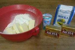 Příprava receptu Slané tyčinky ze zakysané smetany, krok 1