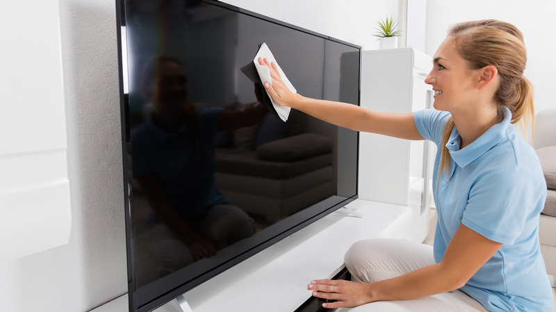 Nettoyez votre écran TV efficacement grâce à ces astuces - Tech Advisor