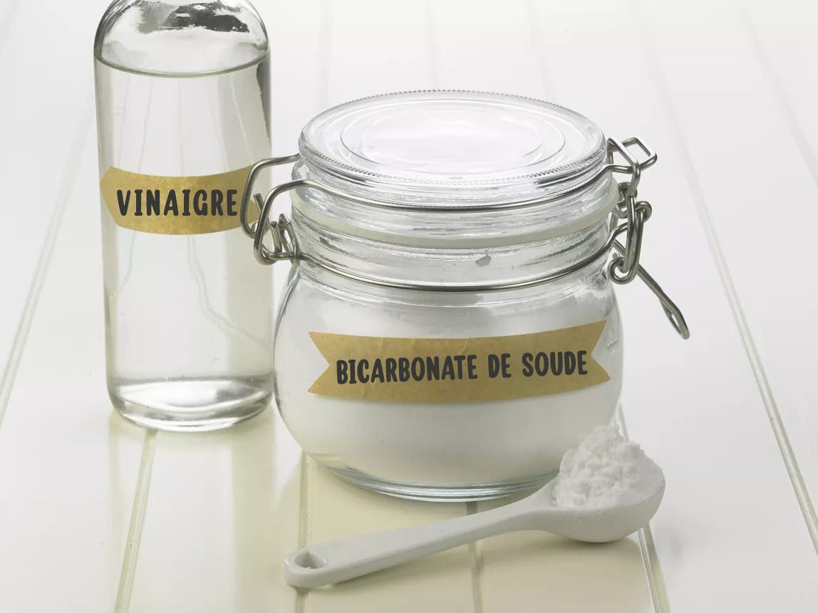 vinaigre bicarbonate