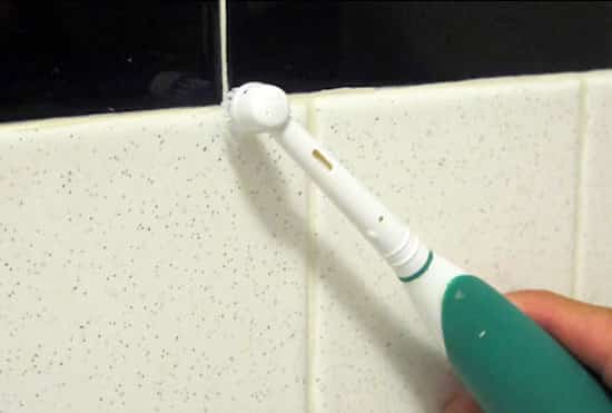 Résultat de recherche d'images pour "brosse à dents nettoyage"